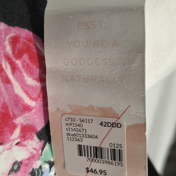 NWT - Floral Print Women's Bra - Black and Pink - 42DDD - Picture 3 of 6